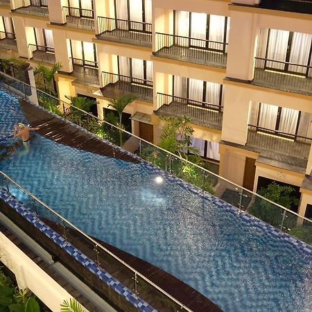 Отель Park Regis Kuta Кута Экстерьер фото